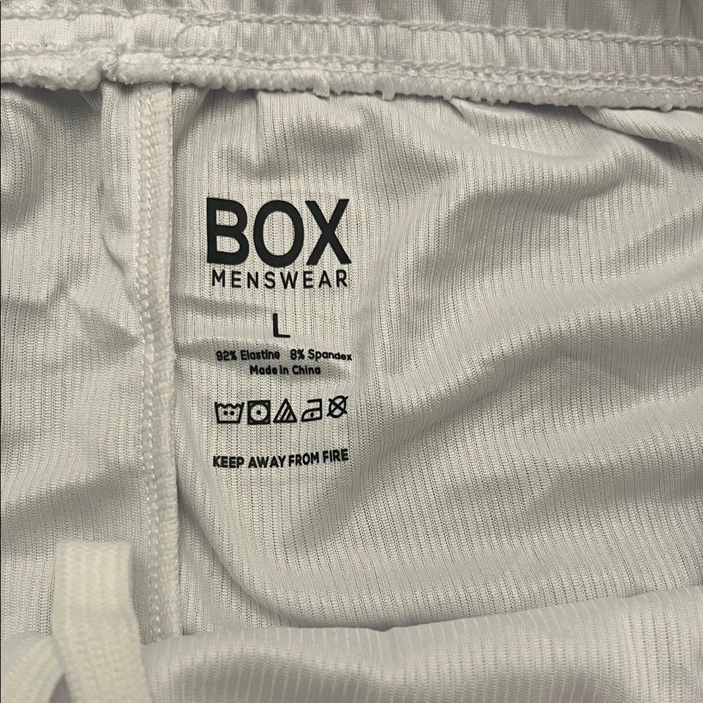 ⭐️🌴 Box Menswear White Athletic Shorts